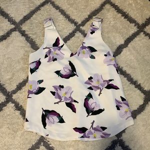 This is a beautiful sleeveless top from Banana Republic